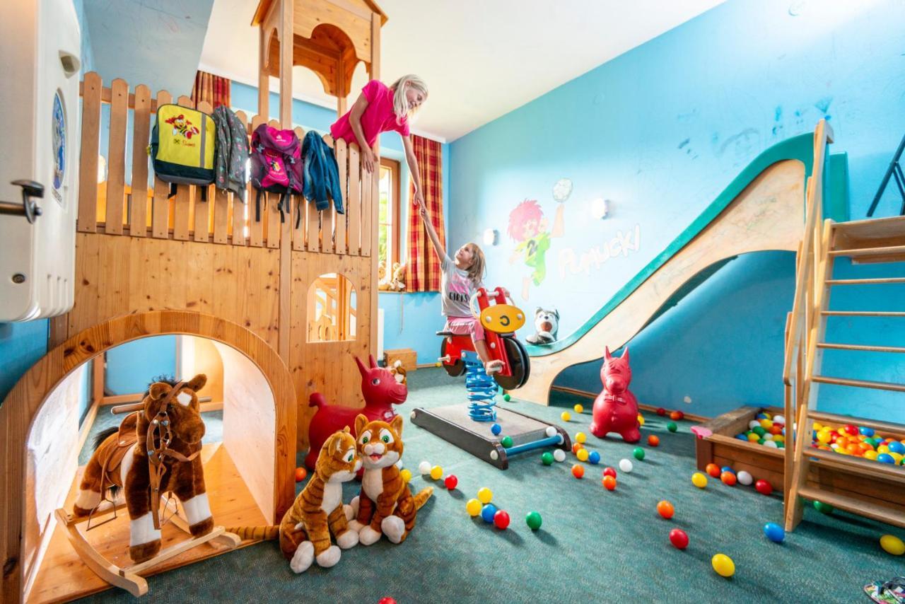 Familien-Appartements Oerglwirt'S Gut ماريابفار المظهر الخارجي الصورة